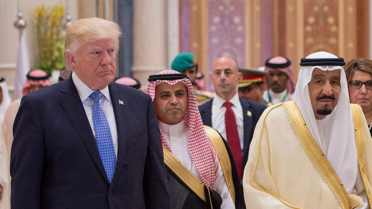 الملك السعودي سلمان بن عبد العزيز آل سعود والرئيس الأمريكي دونالد ترامب