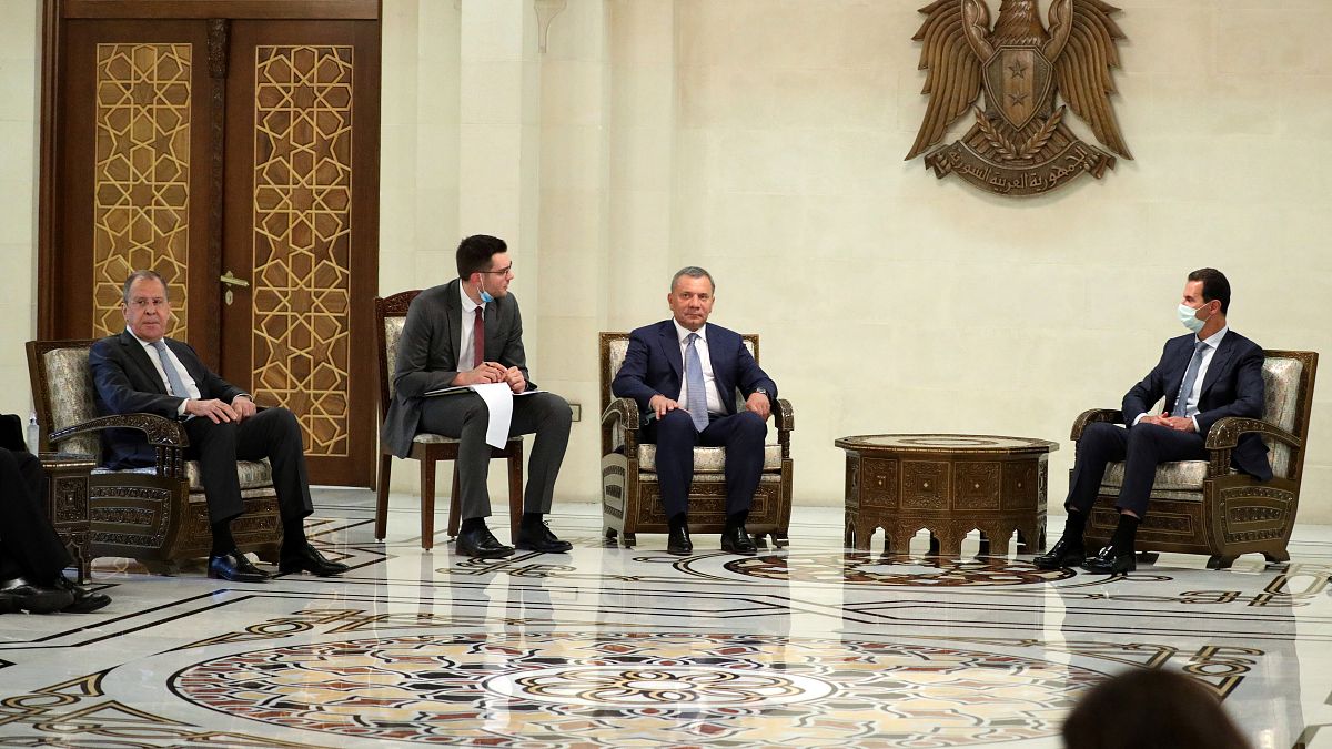 نائب رئيس الوزراء الروسي يوري بوريسوف ووزير الخارجية سيرغي لافروف يلتقيان بالرئيس السوري بشار الأسد في دمشق، 7 سبتمبر 2020.