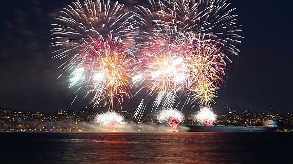 Kadıköy'de havai fişek kullanımı yasaklandı Kadıköy'de havai fişek kullanımı yasaklandı