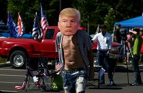 Trumpot támogató motoros-autós parádé Oregon Cityben