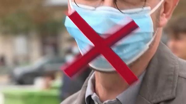 Koronavírus: növekszik a maszkviselést ellenzők száma Koronavírus: növekszik a maszkviselést ellenzők száma
