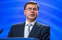 Von der Leyen nomeia McGuinness como comissária e atribui Comércio a Dombrovskis