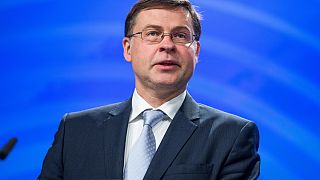 Von der Leyen nomeia McGuinness como comissária e atribui Comércio a Dombrovskis