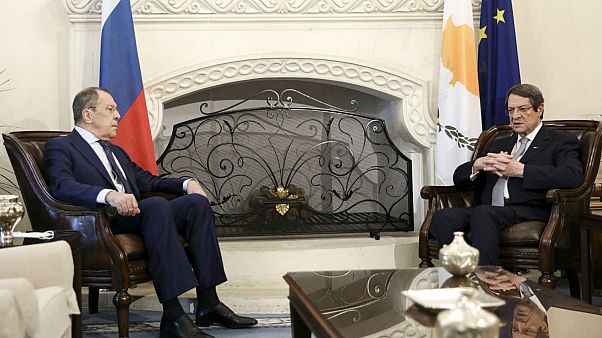 Rusya Dışişleri Bakanı Sergey Lavrov, Lefkoşa'da Güney Kıbrıs Cumhurbaşkanı Nikos Anastasiadis'le bir araya geldi Rusya Dışişleri Bakanı Sergey Lavrov, Lefkoşa'da Güney Kıbrıs Cumhurbaşkanı Nikos Anastasiadis'le bir araya geldi