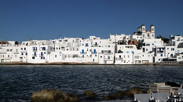 ΠΑΡΟΣ ΠΑΡΟΣ