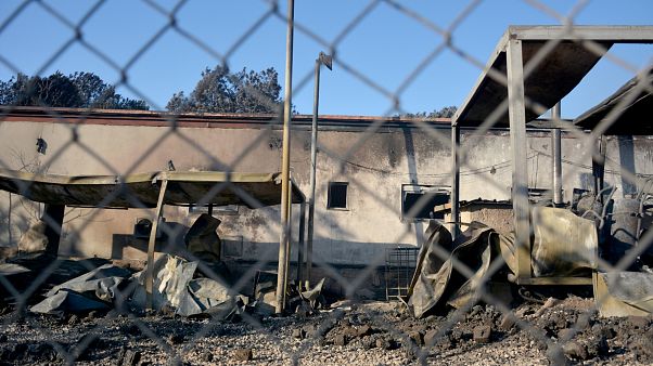 Πυρκαγιά στο ΚΥΤ της Μόριας στη Λέσβο Πυρκαγιά στο ΚΥΤ της Μόριας στη Λέσβο