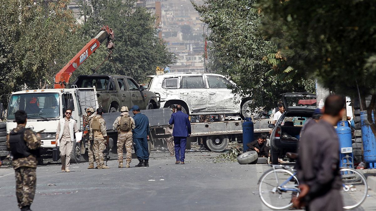 Βομβιστική επίθεση στο κέντρο της Καμπούλ με στόχο τον αντιπρόεδρο της κυβέρνησης