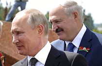 Vlagyimir Putyin orosz elnök és Aljakszandr Lukasenka belarusz elnök
