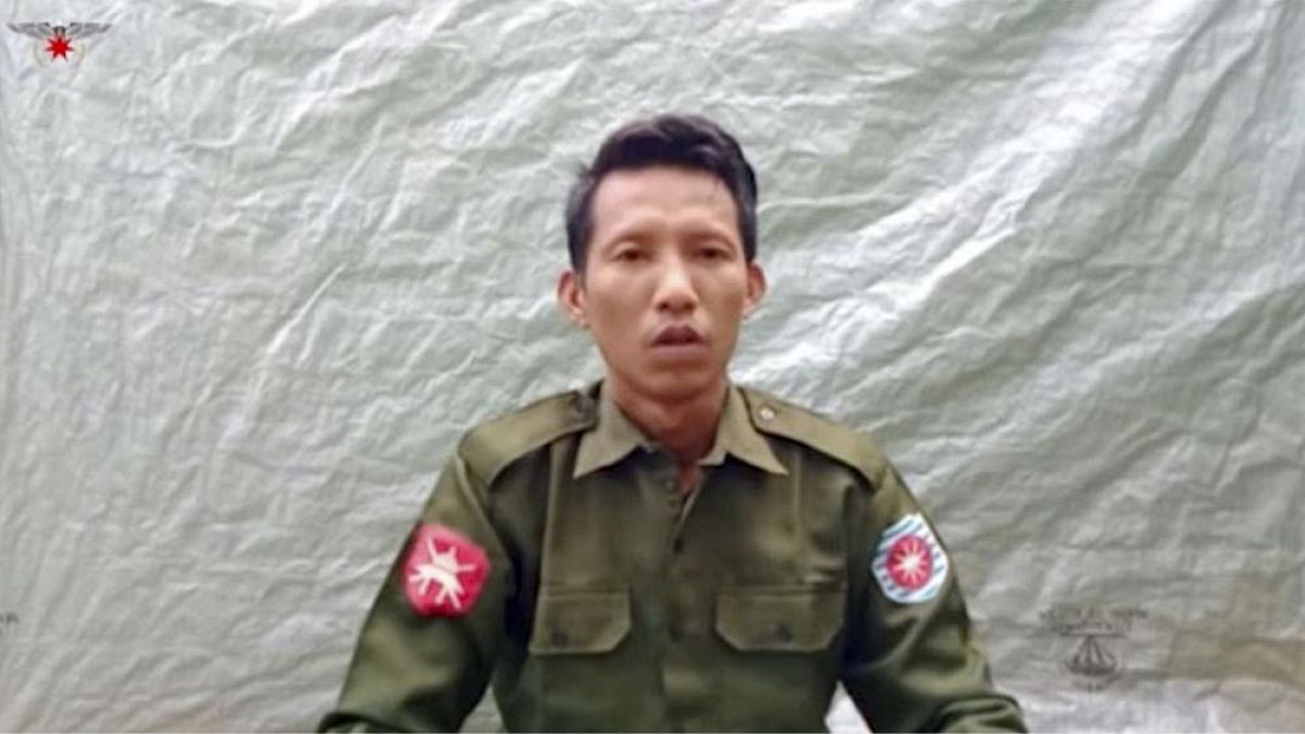 ميو وين تون، الهارب من الجيش البورمي