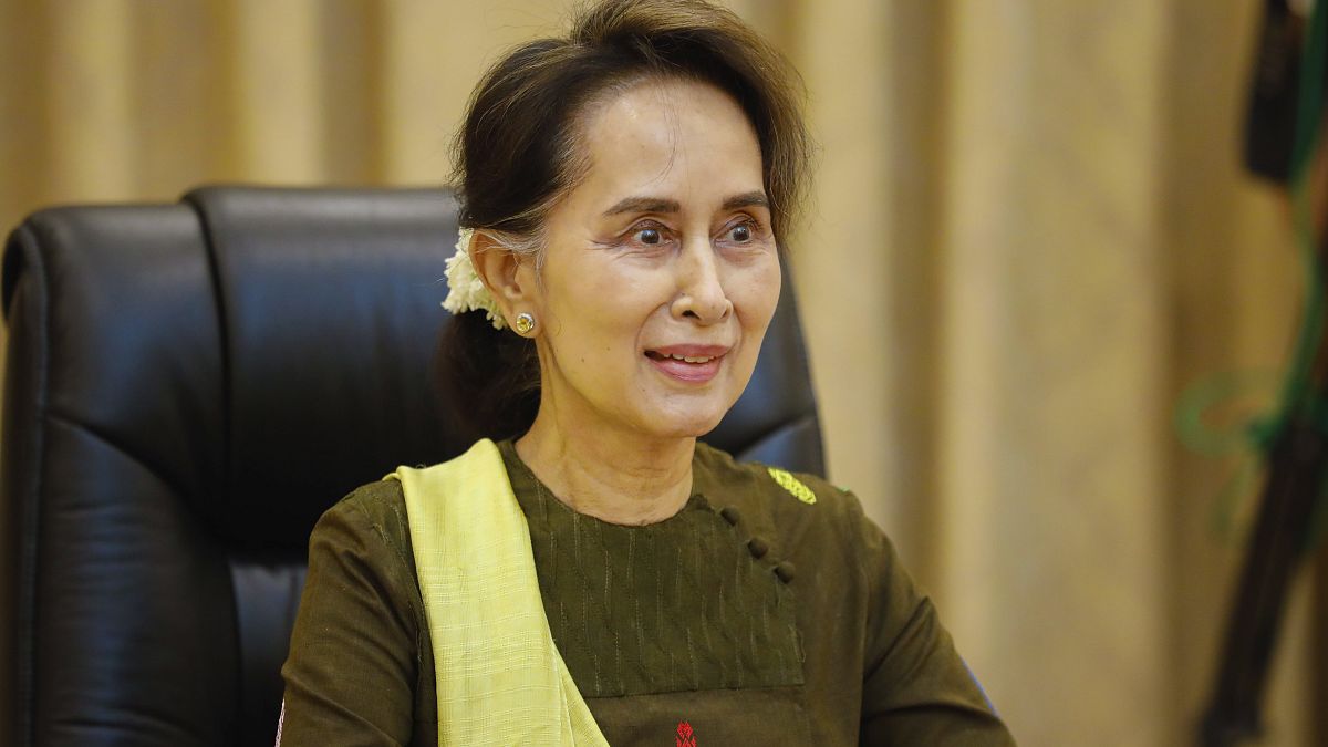 لزعيمة البورمية أونغ سان سو تشي 