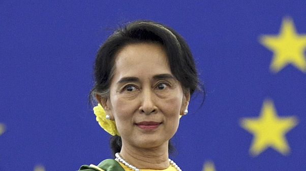 La UE retira el Premio Sájarov a la Premio Nobel de la Paz Aung San Suu Kyi La UE retira el Premio Sájarov a la Premio Nobel de la Paz Aung San Suu Kyi