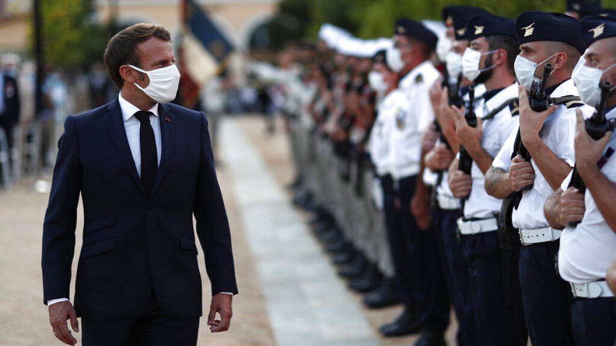 Emmanuel Macron Korzikán