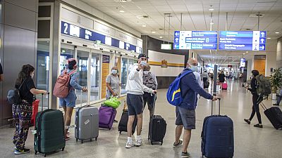Επιβάτες στο αεροδρόμιο «Ελευθέριος Βενιζέλος»
