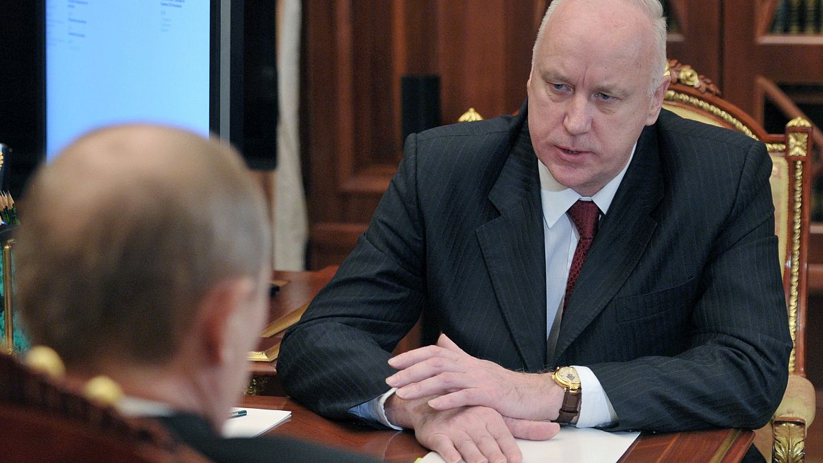 ألكساندر باستريكين، رئيس لجنة التحقيق الروسية، في اجتماع مع بوتين (أرشيف) 