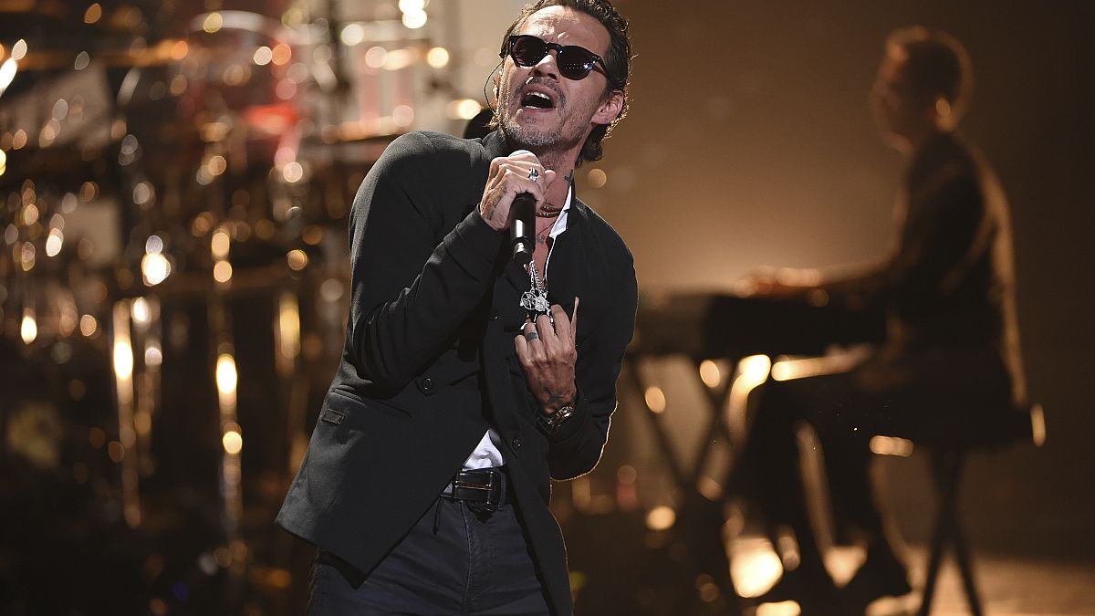 Marc Anthony actuando en el Latin American Music Awards, 17 de octubre 2019, 