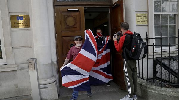 Projeto-lei do Governo britânico ameaça romper negociações comerciais com UE Projeto-lei do Governo britânico ameaça romper negociações comerciais com UE