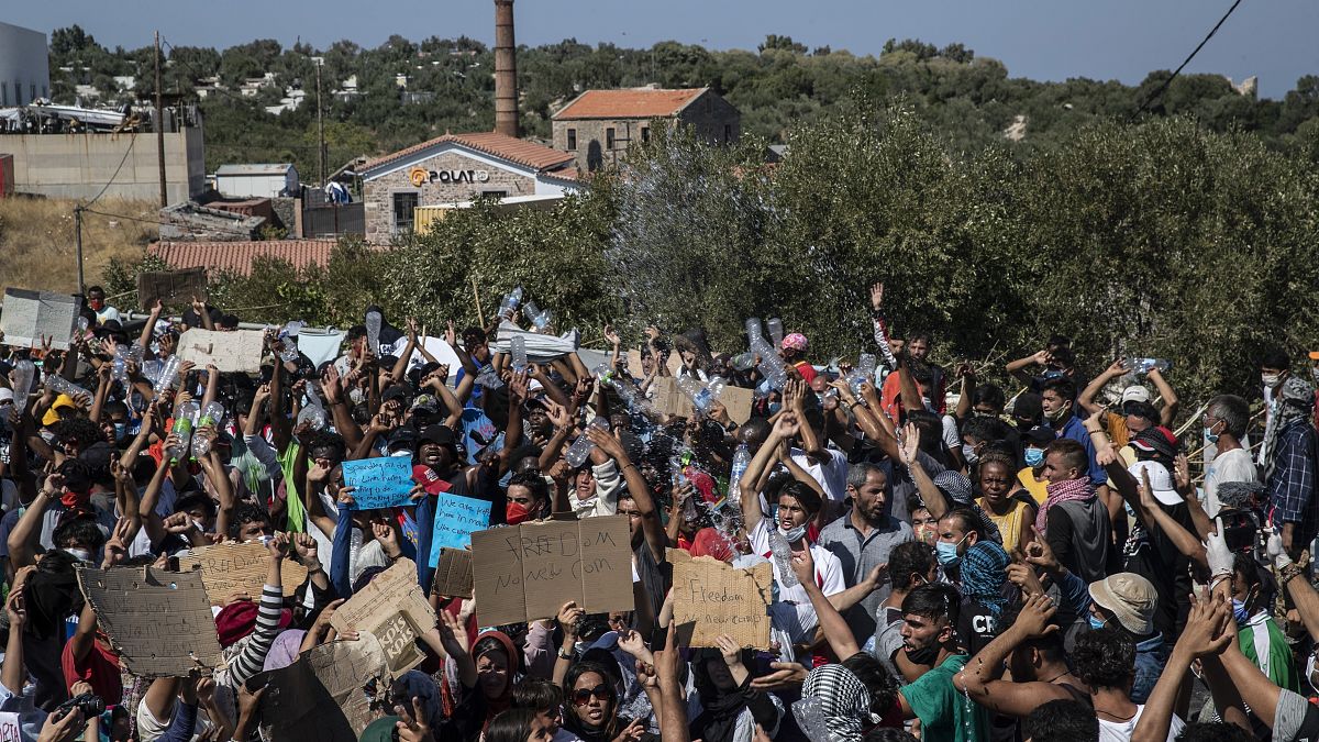 Manifestation de migrants à Lesbos