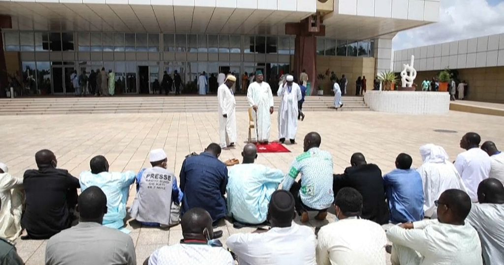 Mali Leaders Discuss 2-year Transition Civilian Govt