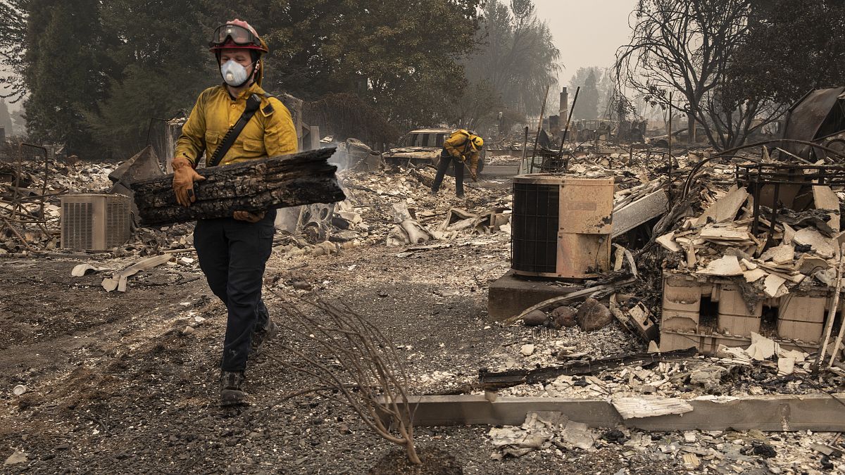 La magnitud de estos incendios forestales es "inédita" asegura el gobernador de Washington, Jay Inslee. Foto tomada en Talent, Oregón. El 11 de septiembre de 2020.