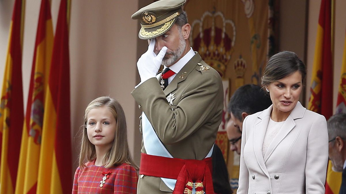 İspanya Kralo Felipe, Prenses Leonor, ve Kraliçe Letizia