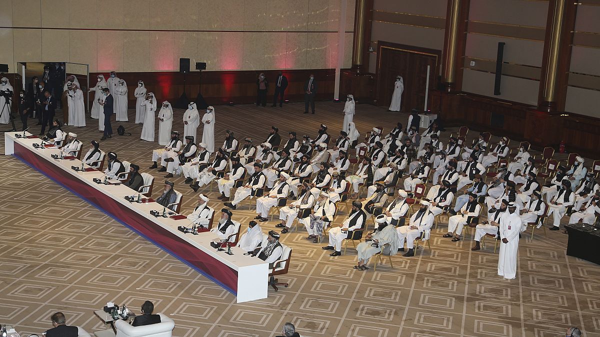 وفد طالبان يحضر الجلسة الافتتاحية لمحادثات السلام بين الحكومة الأفغانية وطالبان في الدوحة، قطر،  السبت 12 سبتمبر 2020 