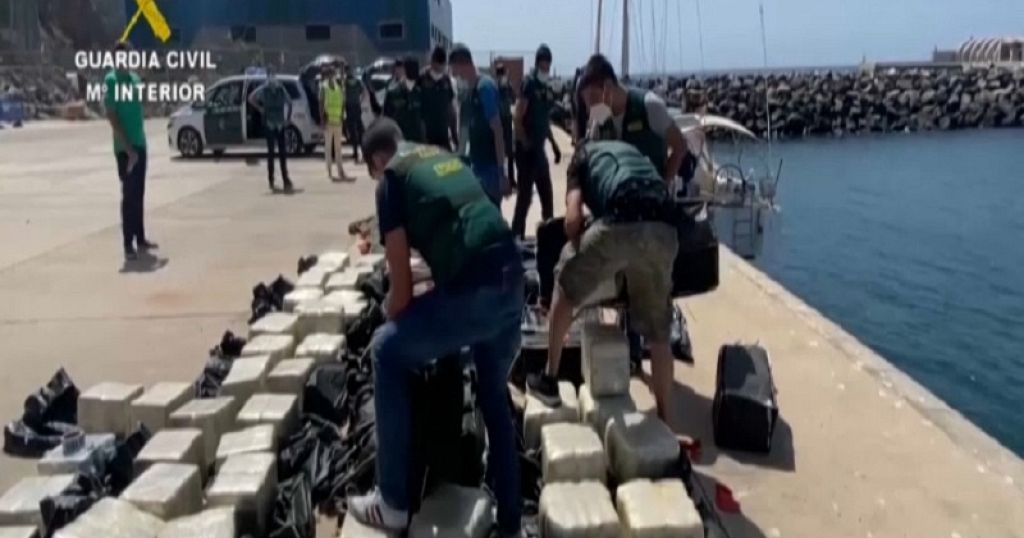 Ship Carrying 1 Tonne of Cocaine Busted on New African Drug Route