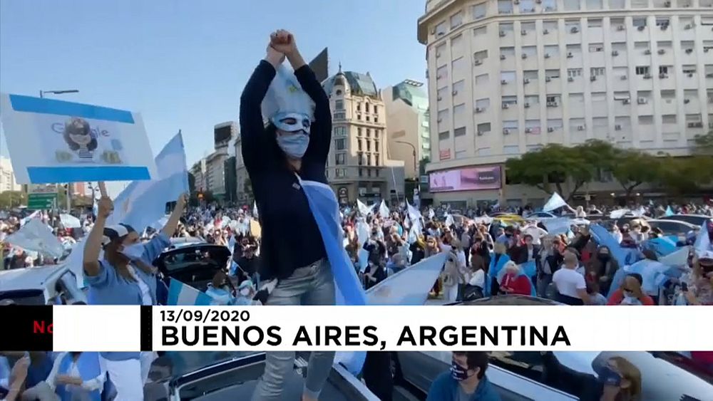 Watch: Mass protests against quarantine measures and corruption cases in Argentina