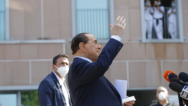 ΣΙΛΒΙΟ ΜΠΕΡΛΟΥΣΚΟΝΙ ΣΙΛΒΙΟ ΜΠΕΡΛΟΥΣΚΟΝΙ