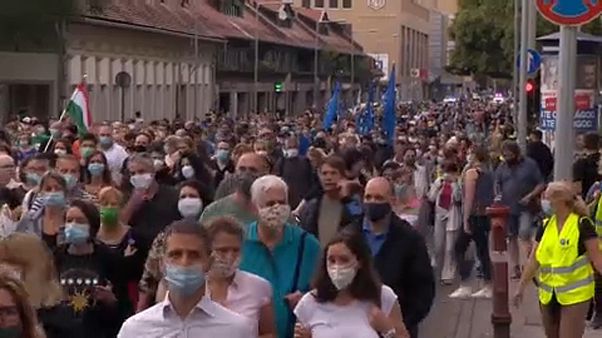 Ue, niente soldi senza diritti Ue, niente soldi senza diritti