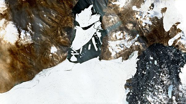 Sentinel 2 image taken on August 27 showing disintegration of the Spalte Glacier Sentinel 2 image taken on August 27 showing disintegration of the Spalte Glacier