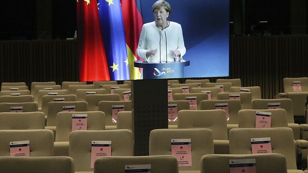 Angela Merkel online sajtótájékoztatót tart az EU-Kína csúcs első napja után Angela Merkel online sajtótájékoztatót tart az EU-Kína csúcs első napja után