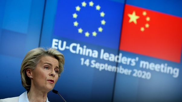 AB Komisyonu Başkanı Ursula von der Leyen AB Komisyonu Başkanı Ursula von der Leyen