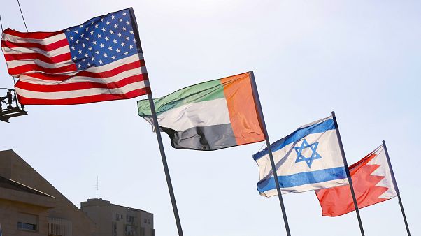 Le bandiere di Stati Uniti, Emirati Arabi Uniti, Israele e Bahrain Le bandiere di Stati Uniti, Emirati Arabi Uniti, Israele e Bahrain