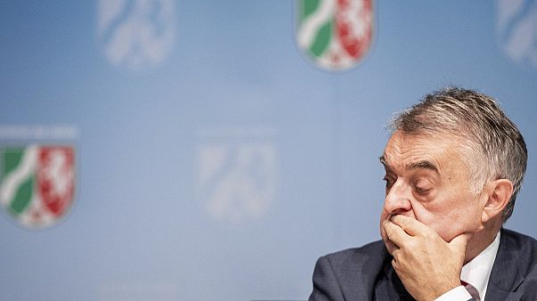 O υπ.Εσωτερικών της Βόρειας Ρηνανίας Βεστφαλίας, Χέρμπερτ Ρόιλ O υπ.Εσωτερικών της Βόρειας Ρηνανίας Βεστφαλίας, Χέρμπερτ Ρόιλ
