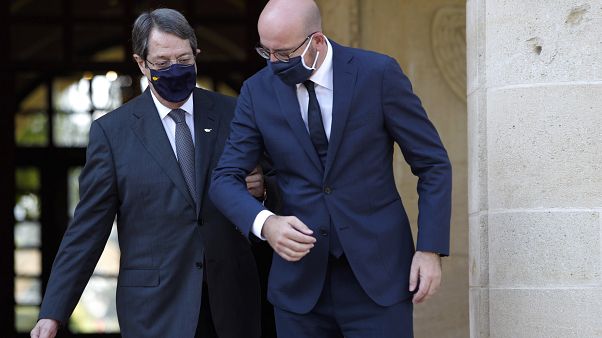 Kıbrıs Cumhuriyeti Cumhurbaşkanı Nikos Anastasiadis ile AB Konseyi Başkanı Charles Michel Kıbrıs Cumhuriyeti Cumhurbaşkanı Nikos Anastasiadis ile AB Konseyi Başkanı Charles Michel