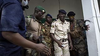 Mali : la junte affirme officiellement sa préférence pour une transition "dirigée par un militaire"
