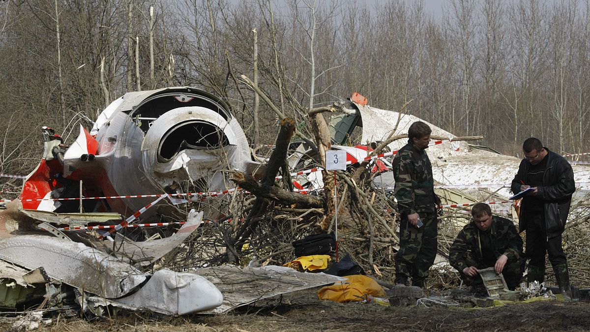 Место крушения самолета Леха Качиньского