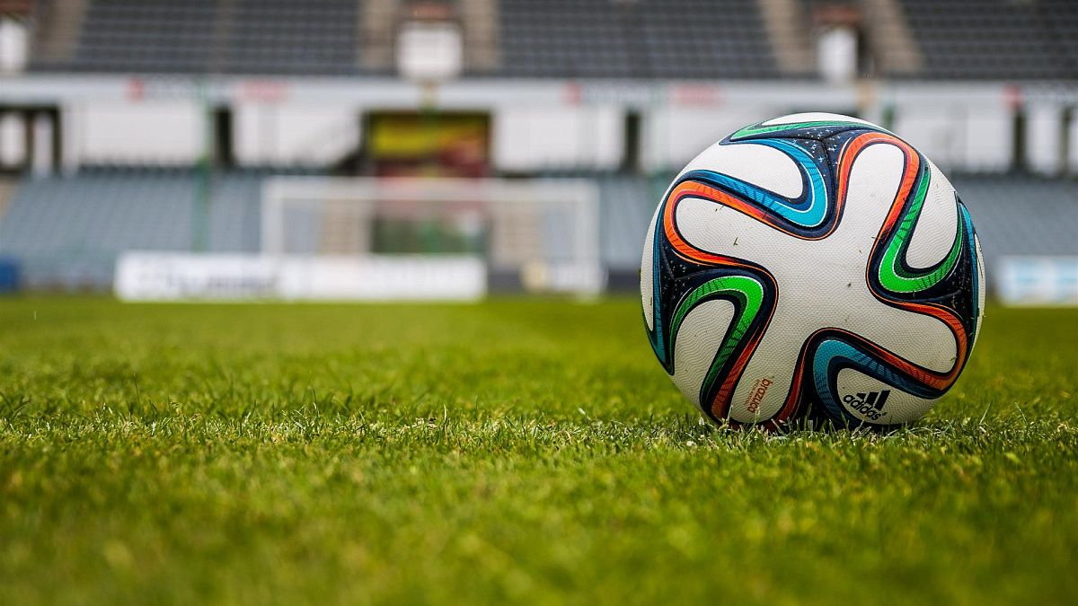 Немецкий любительский футбольный клуб проиграл со счетом 0:37, решив во время матча соблюдать социальную дистанцию.