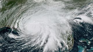 صور الأقمار الاصطناعية لإعصار سالي