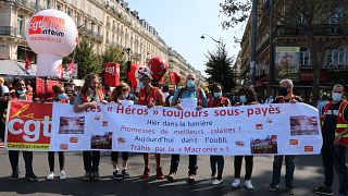 Fransa'da sendikalar protesto düzenledi
