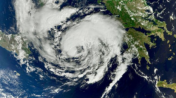 Una imagen de satélite muestra al ciclón Ianos acercándose a Grecia Una imagen de satélite muestra al ciclón Ianos acercándose a Grecia