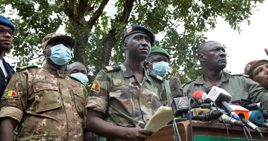 African Union urges Mali junta to restore civilian rule
