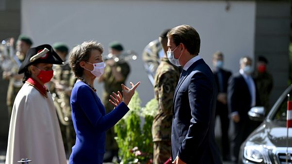 Auf dem bundesrätlichen Landsitz in der Nähe von Bern empfing Simonetta Sommaruga Sebastian Kurz Auf dem bundesrätlichen Landsitz in der Nähe von Bern empfing Simonetta Sommaruga Sebastian Kurz