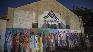 رسومات على الجدران خلال الثورة، الخرطوم، السودان.