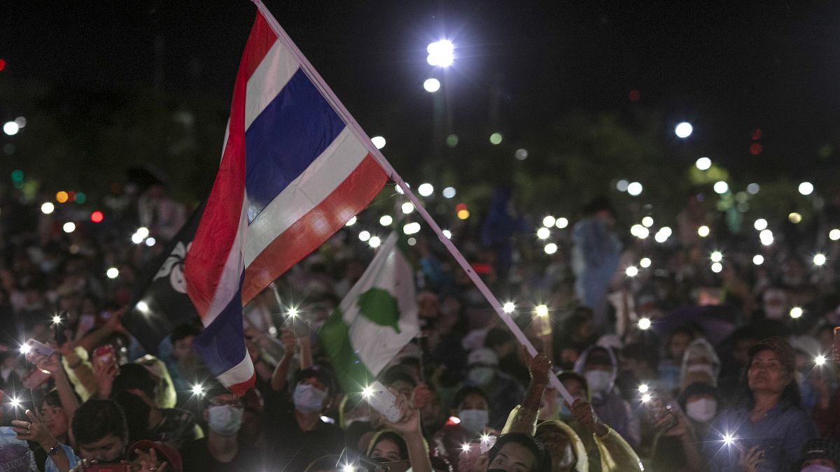 ده ها هزار نفر در تایلند تظاهرات کردند