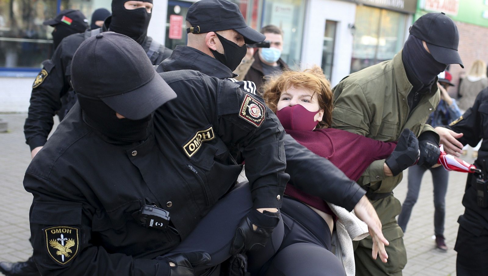 In Belarus: More than 100 detained as thousands of anti-Lukashenko protesters march - Tatahfonewsarena
