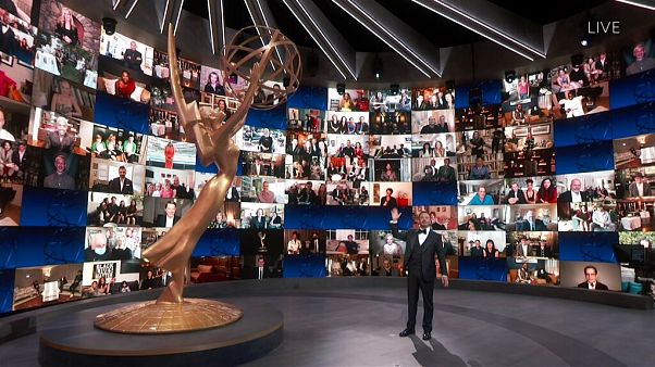 Премия "Эмми": "Наследники", маски и дезинфекция Премия "Эмми": "Наследники", маски и дезинфекция