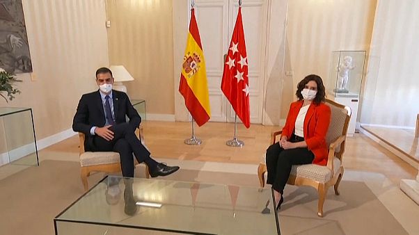 El presidente del Gobierno, Pedro Sánchez, y la presidenta de la Comunidad de Madrid, Isabel Díaz Ayuso, durante la reunión que mantuvieron en Madrid El presidente del Gobierno, Pedro Sánchez, y la presidenta de la Comunidad de Madrid, Isabel Díaz Ayuso, durante la reunión que mantuvieron en Madrid