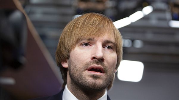 A cseh egészségügyi miniszter, Adam Vojtěch az EU-s szakminiszterek brüsszeli találkozóján 2020. március 6-án A cseh egészségügyi miniszter, Adam Vojtěch az EU-s szakminiszterek brüsszeli találkozóján 2020. március 6-án