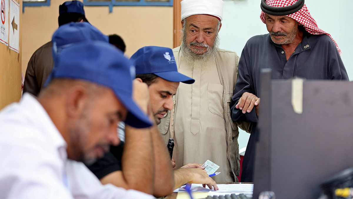 الأردنيون يدلون بأصواتهم في انتخابات سبتمبر 2016.